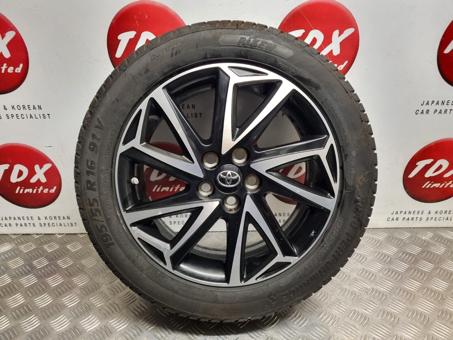 TOYOTA YARIS MK4 2020-2023 16 INCH GENUINE ALLOY WHEEL 9MM 195/55/16 PW457-0D004