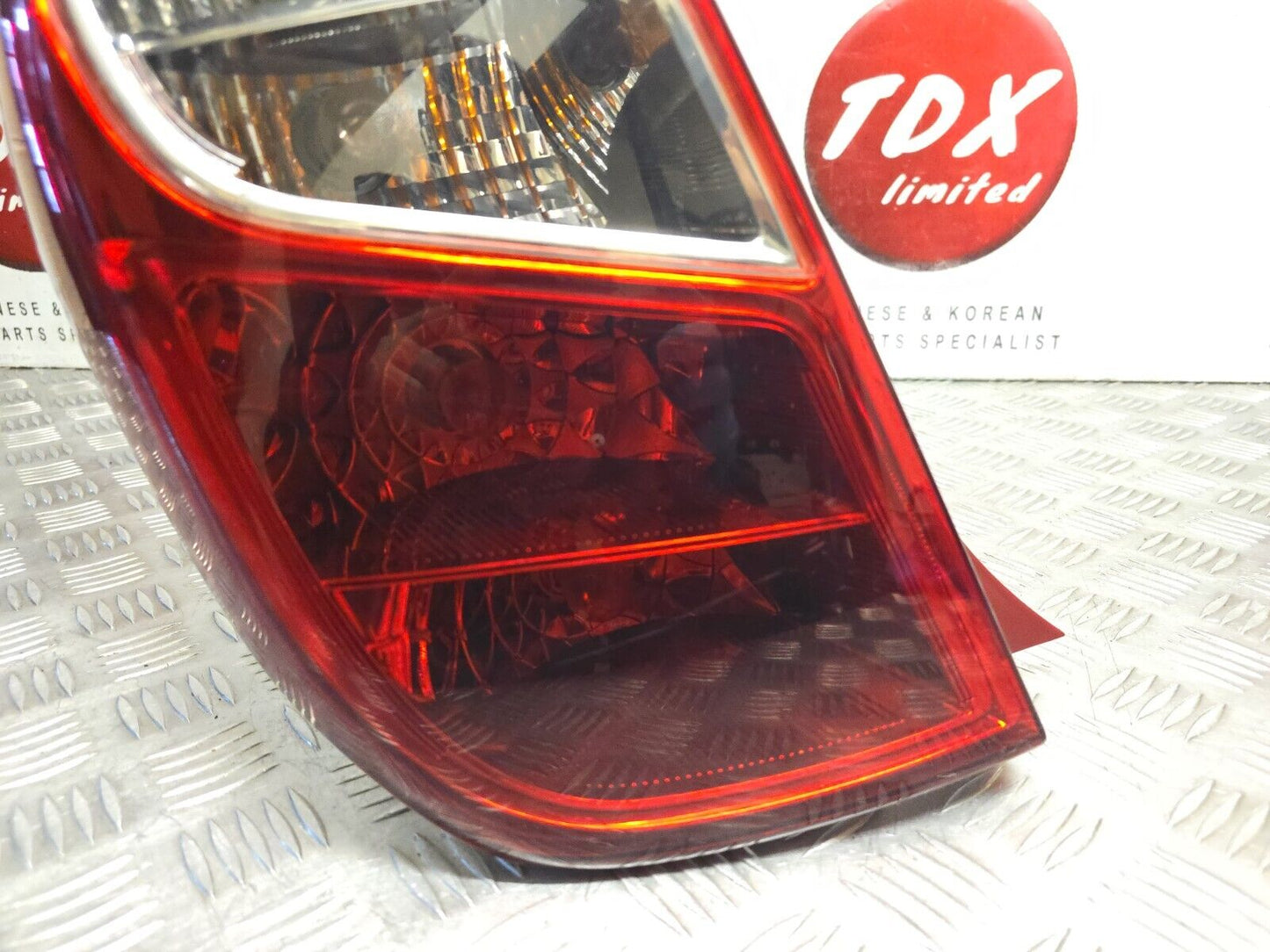 HYUNDAI I10 PA 2011-2013 FACELIFT PASSENGERS REAR OUTER BRAKE LIGHT 92401-0X1