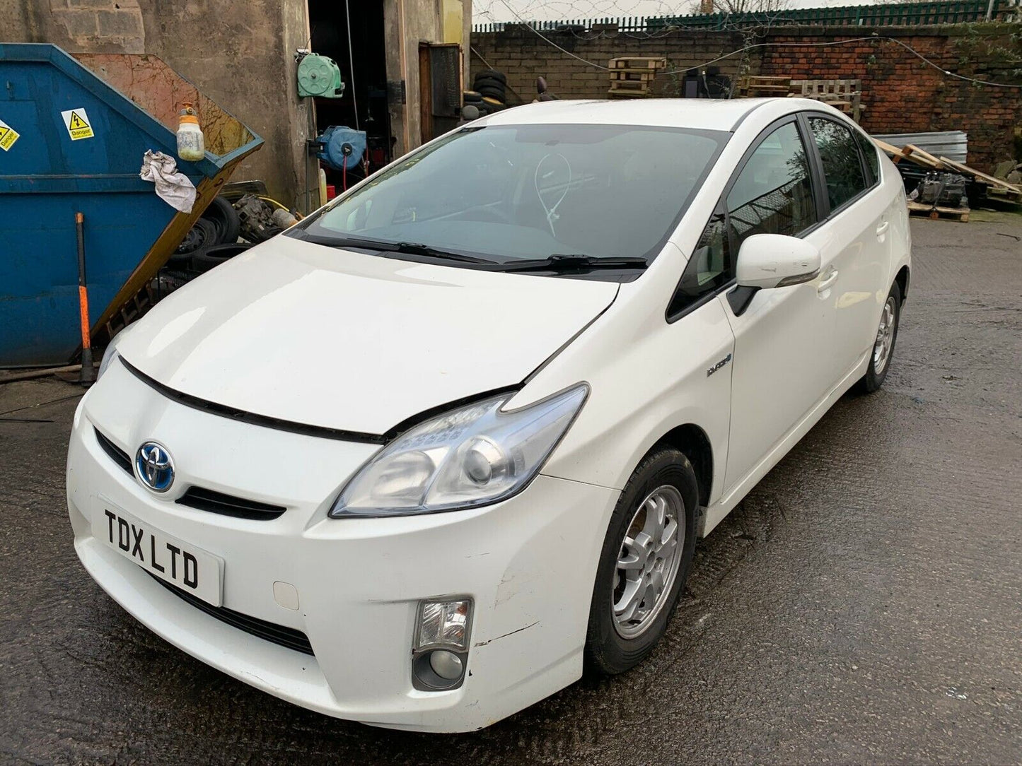 Toyota Prius 1.8 Hybrid/Petrol 2009-2015 Parts/Breaking/Spares (1xNut)