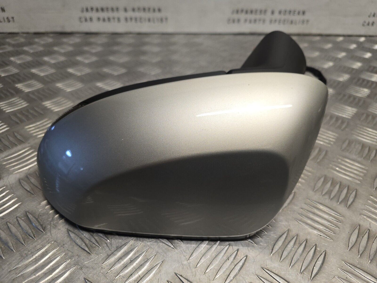 TOYOTA COROLLA MK12 2019-2023 GENUINE PASSENGERS POWER FOLD MIRROR 1J6 SILVER