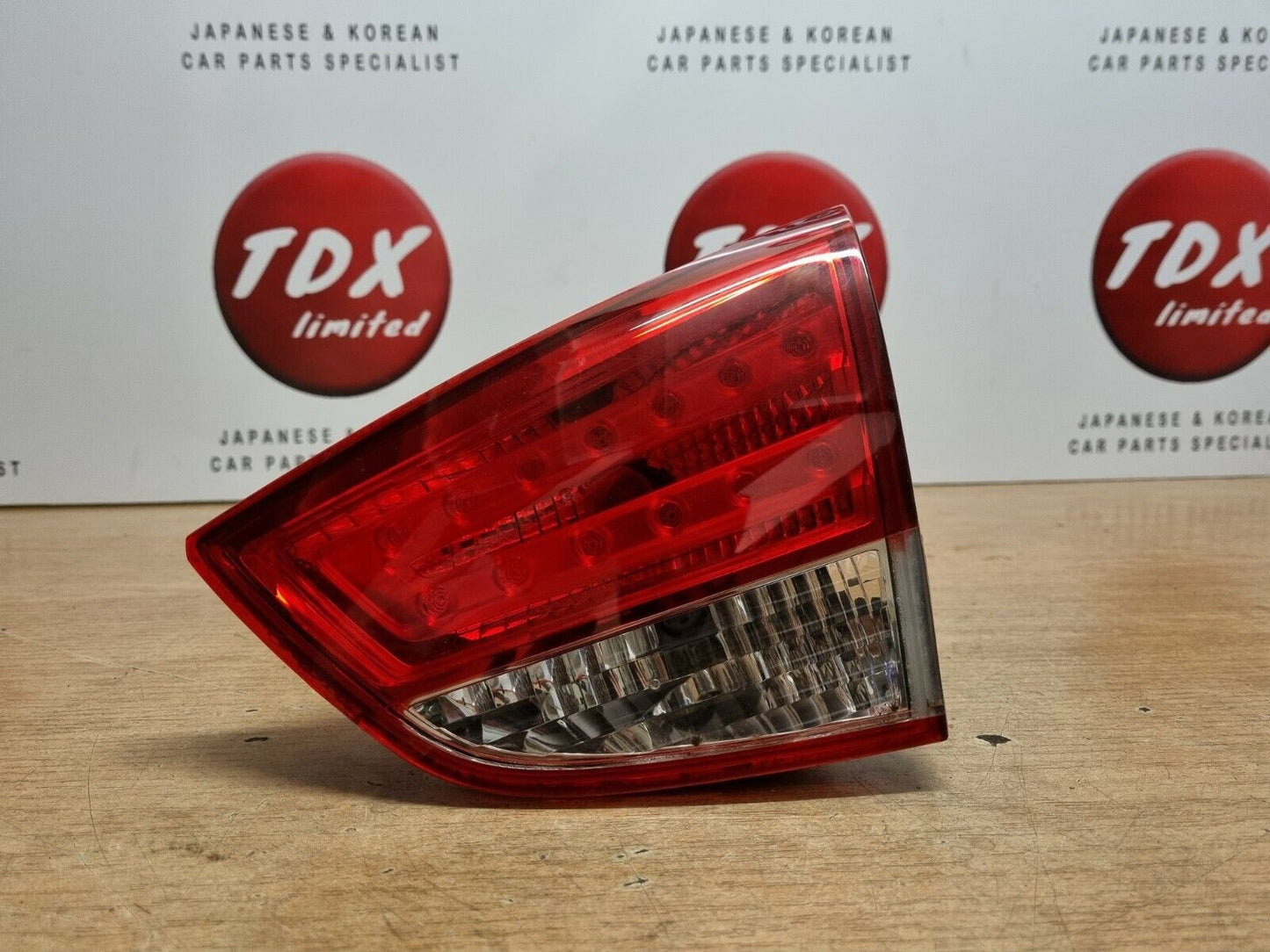 HYUNDAI IX35 GENUINE DRIVERS SIDE REAR INNER TAILGATE LIGHT LAMP 2010-2015