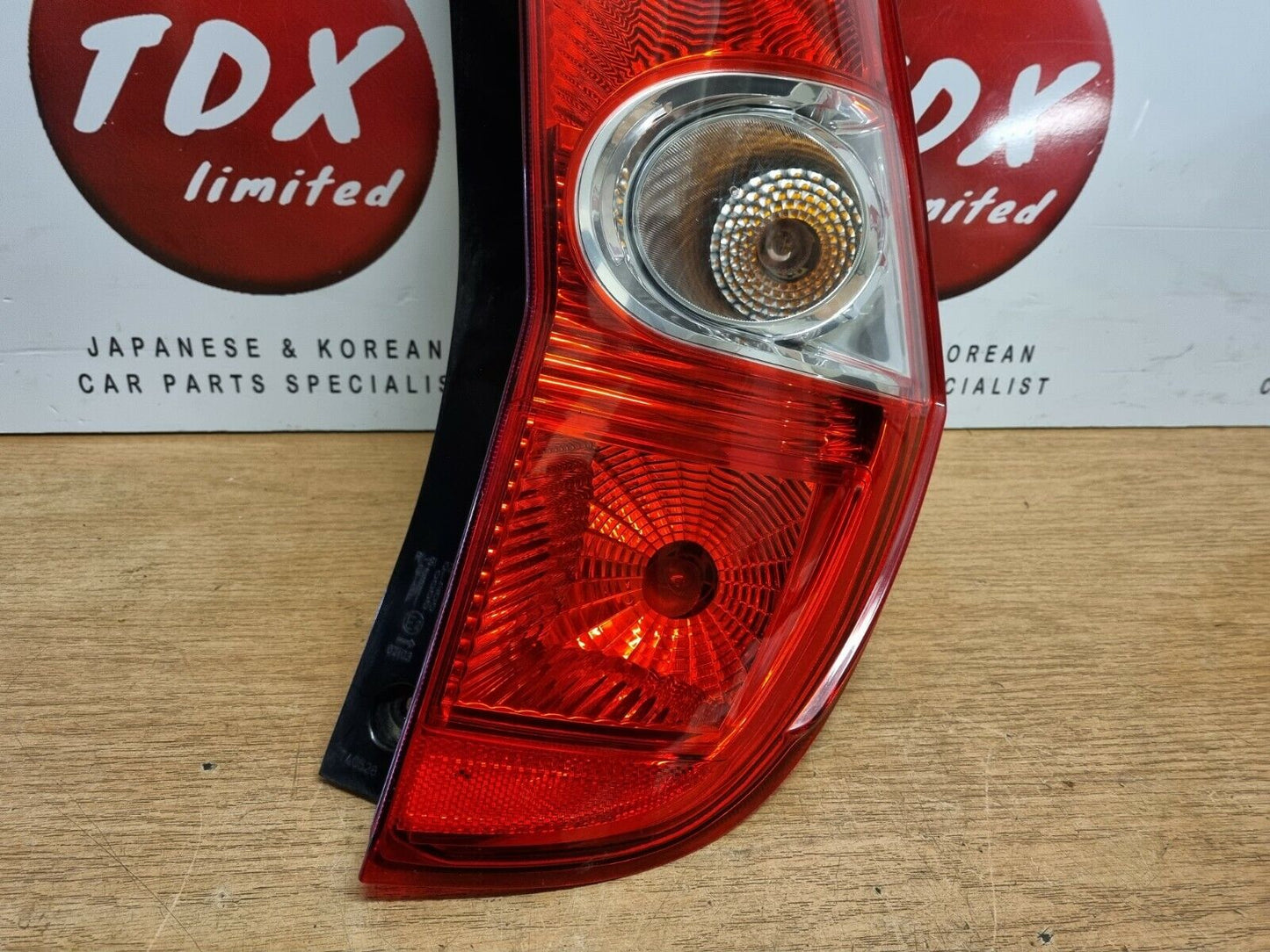 SUZUKI SPLASH GENUINE DRIVERS SIDE REAR OUTER BODY TAIL LIGHT 2008-2014