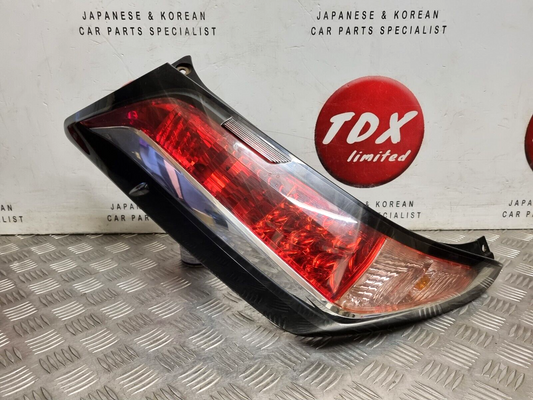 TOYOTA AYGO MK2 2014-2017 PRE-FACELIFT GENUINE PASSENGERS SIDE REAR OUTER LIGHT