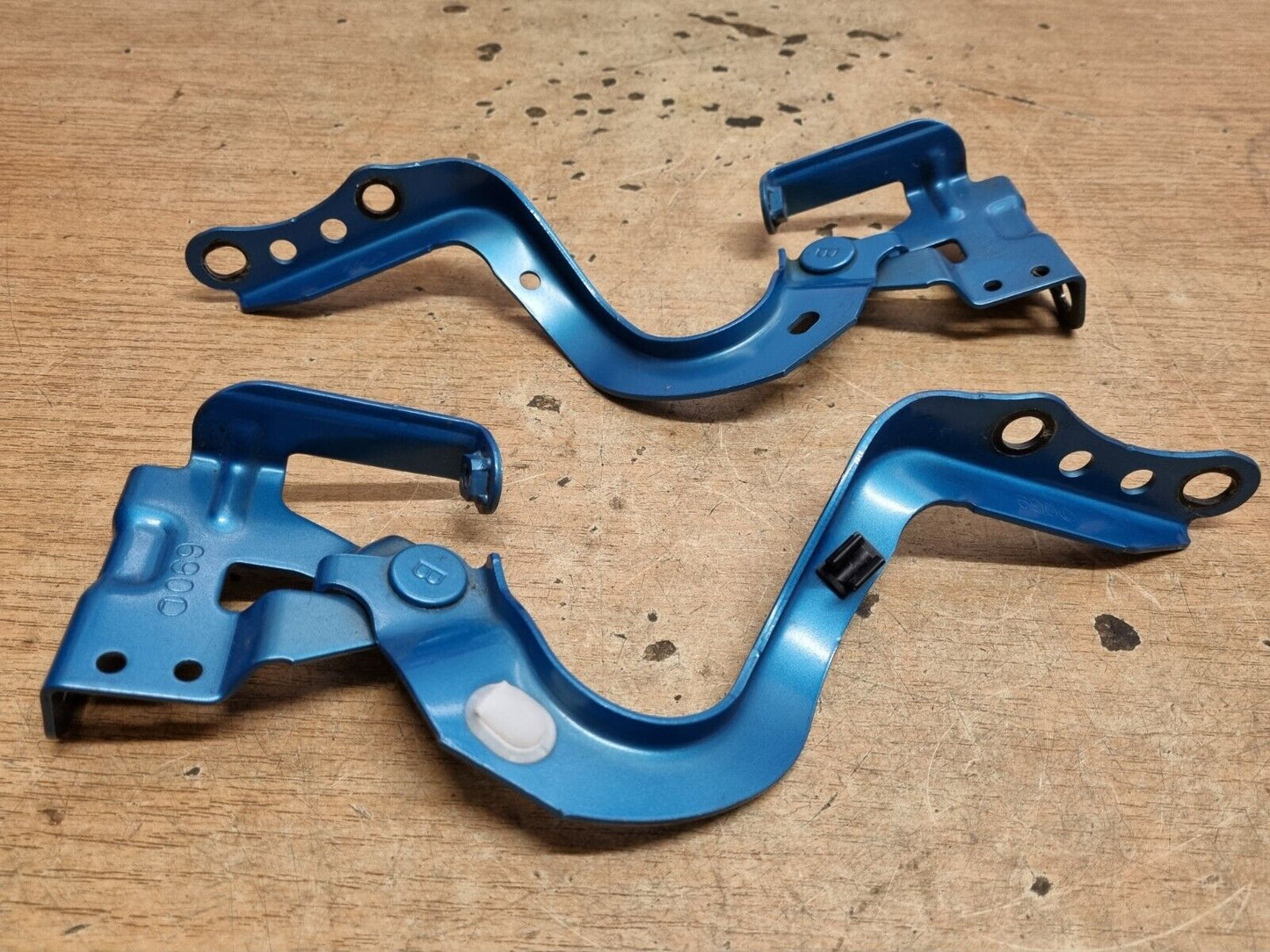 TOYOTA PRIUS MK4 2017-2022 XW50 GENUINE BONNET HINGES PAIR BLUE PEARL 791