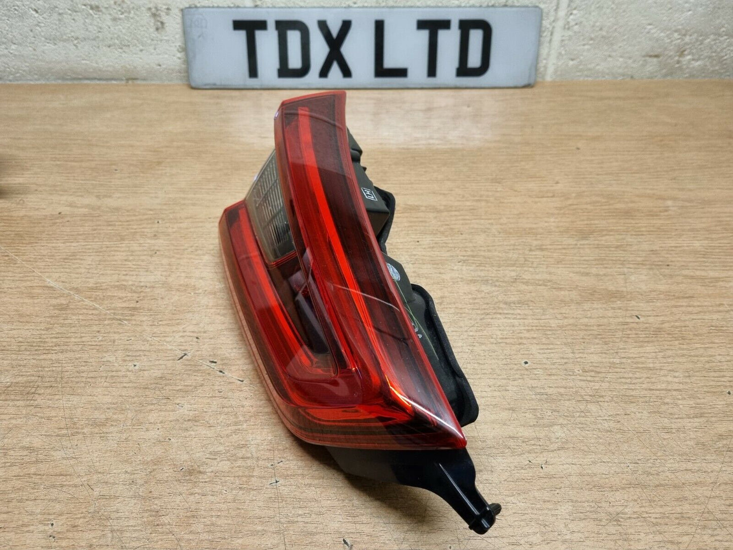 Nissan Qashqai J11 Genuine Rear Passengers Side NSR Tailgate Light 2017-2019