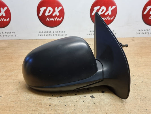 HYUNDAI I20 PB MK1 2008-2014 GENUINE DRIVERS SIDE MANUAL WING MIRROR IN BLACK