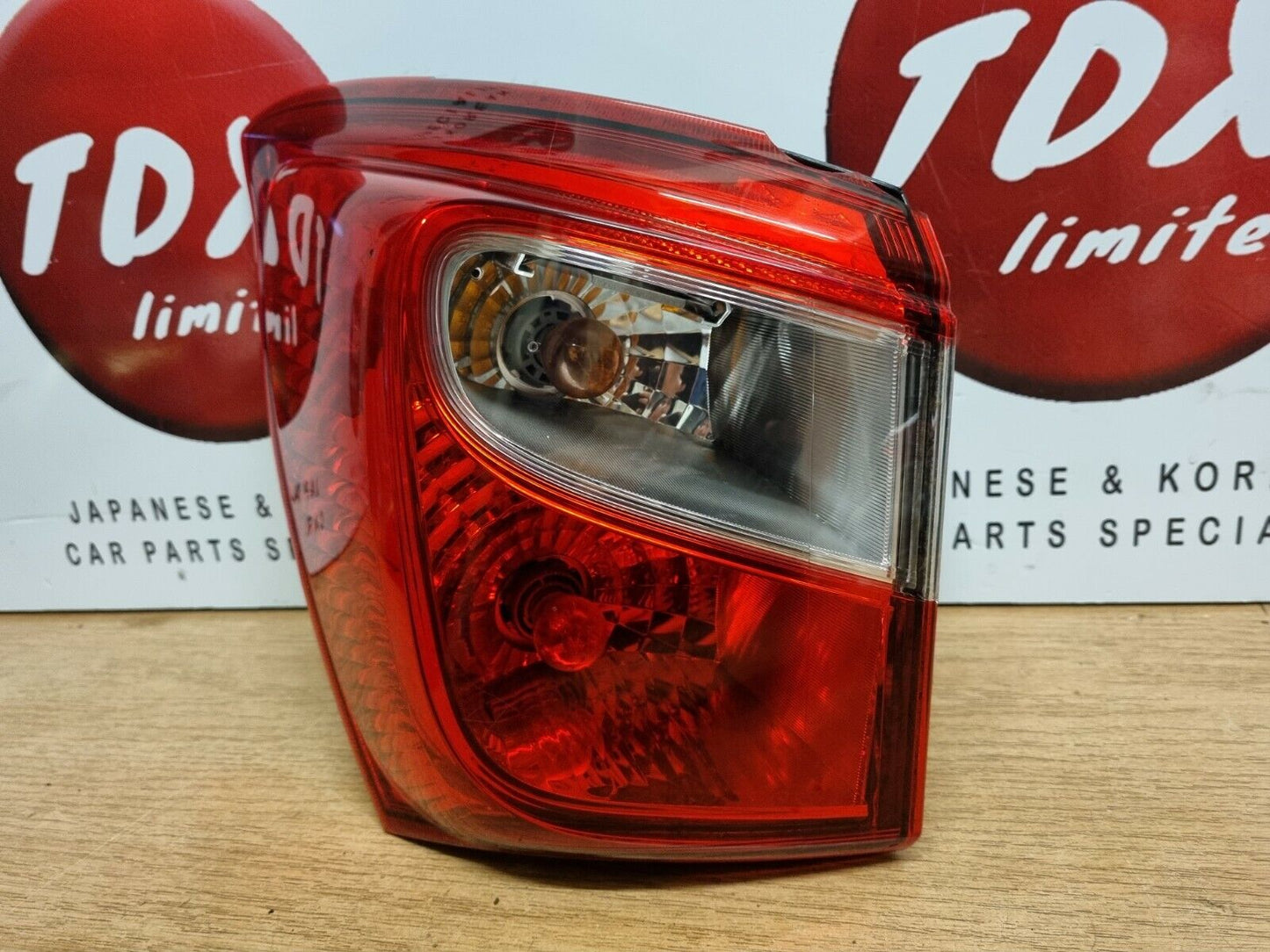 SUZUKI SX4 S-CROSS PASSENGERS SIDE REAR OUTER BRAKE TAIL LIGHT LAMP 2013-2016