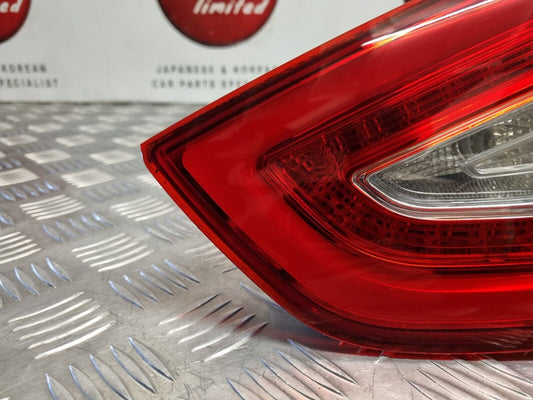 HYUNDAI IX35 2010-2015 GENUINE DRIVERS SIDE REAR INNER LED TAILGATE LIGHT LAMP