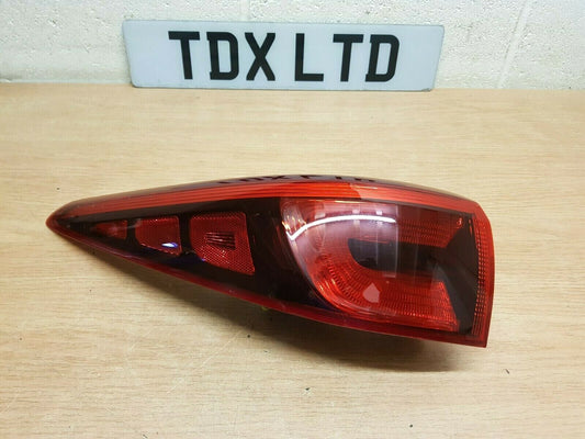 Genuine Kia Sportage MK4 Passenger Side Rear Outer Tail Light Lamp 2016-2019