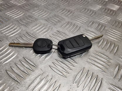 HYUNDAI I20 (PB) 1.2 PETROL 2008-2014 MK1 GENUINE IGNITION BARREL + KEYS