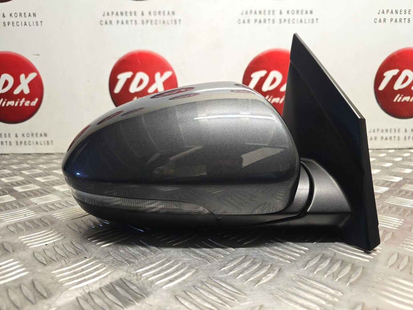 HYUNDAI TUCSON MK3 2015-2020 GENUINE DRIVERS SIDE POWER FOLD MIRROR Z3G GREY