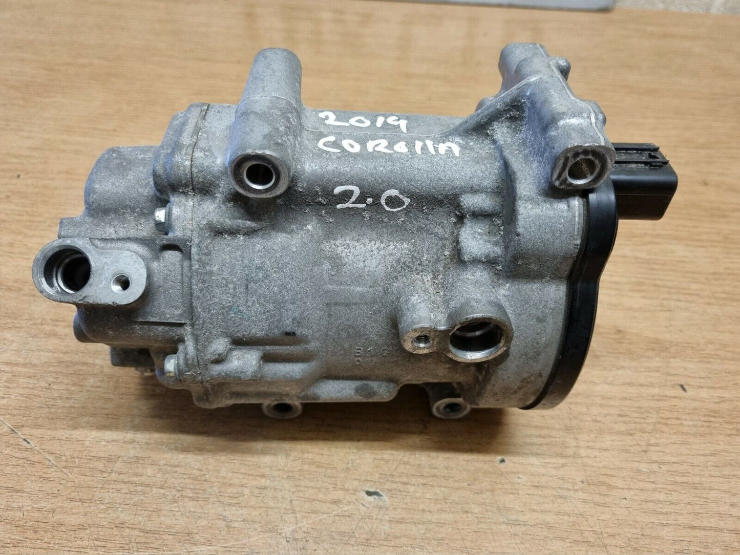 Toyota Corolla 2.0 Hybrid Genuine AC Compressor Pump 2017-2021 042400-0500