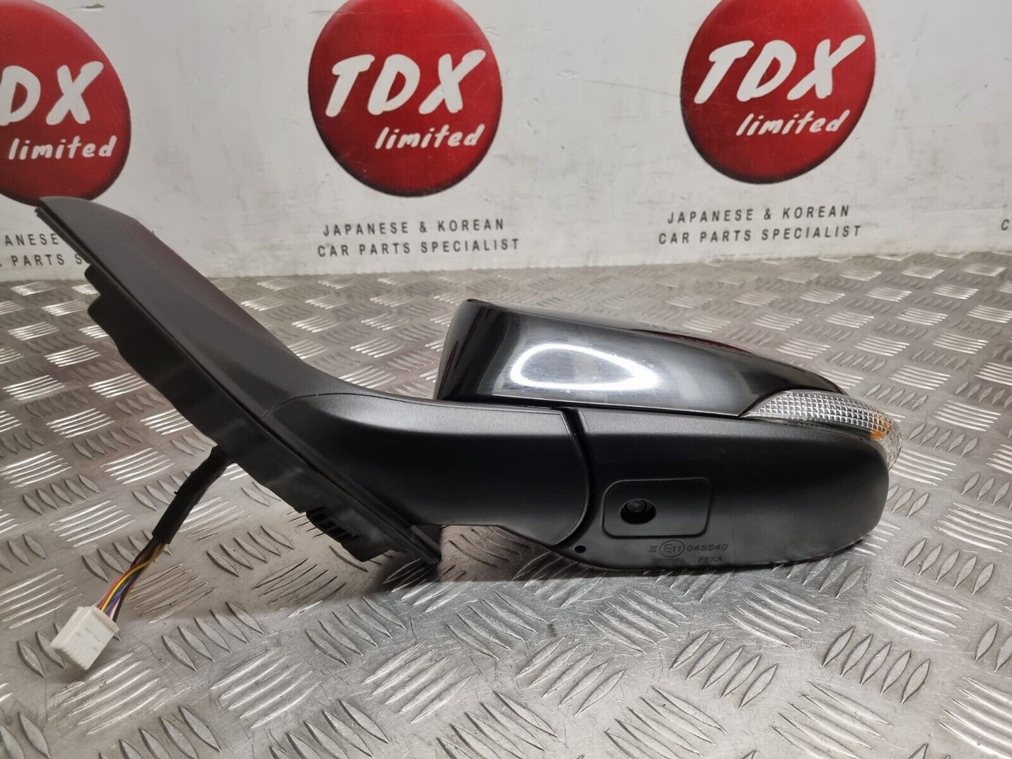 TOYOTA C-HR 2016-2019 GENUINE PASSENGERS SIDE POWER FOLD LANE ASSIST WING MIRROR