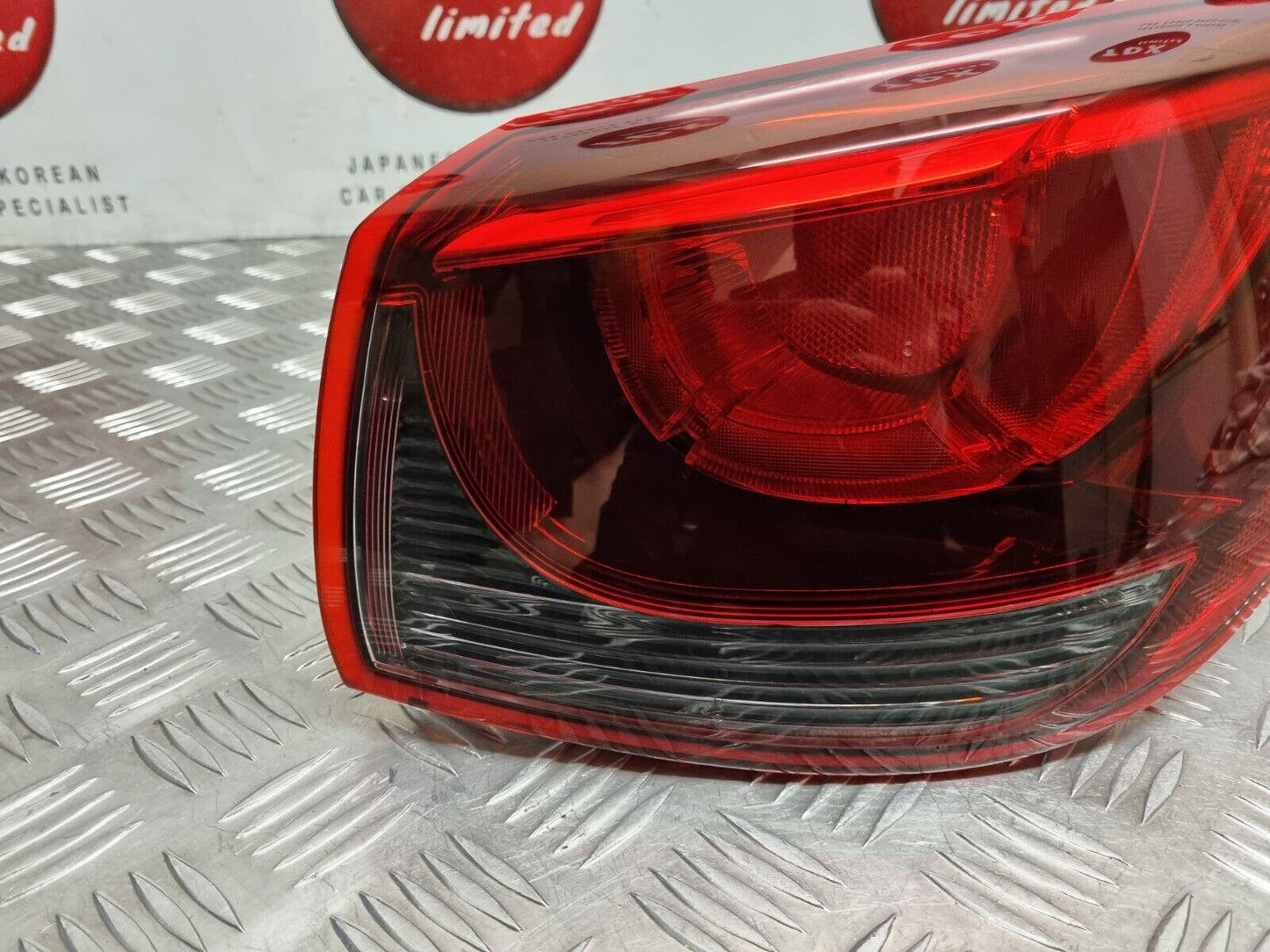 MAZDA 2 (DJ) 2014-2018 MK3 PRE-FACELIFT GENUINE DRIVERS REAR OUTER BRAKE LIGHT