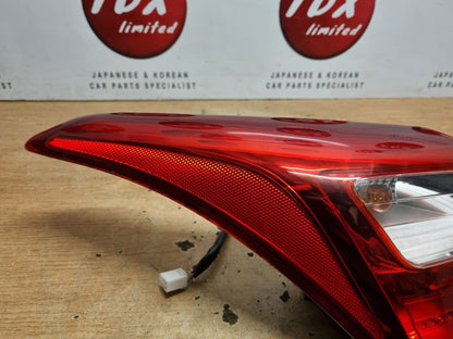 HYUNDAI I30 MK2 2013-2016 GENUINE PASSENGERS REAR OUTER BRAKE LIGHT 92402-A50