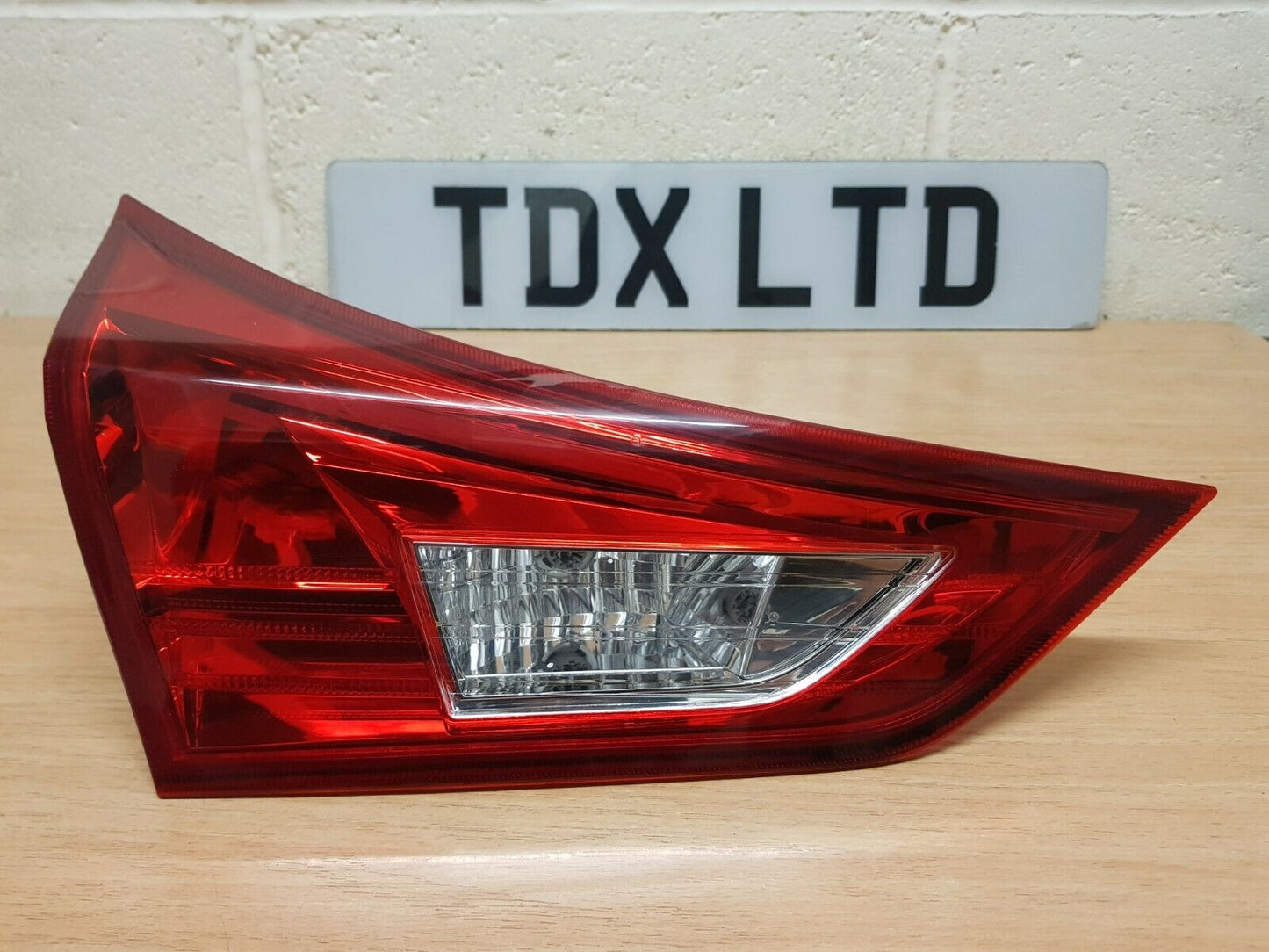 Toyota Auris Hatchback Genuine Passengers Rear Inner Tailgate Light 2013-2015