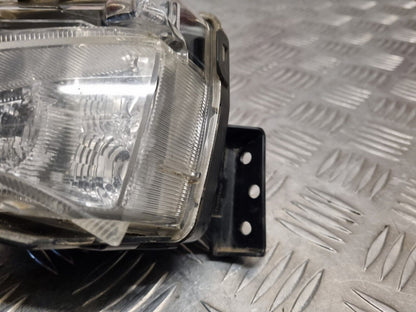 TOYOTA AURIS HYBRID (E150) 2010-2012 GENUINE PASSENGERS SIDE FRONT LED DRL LIGHT