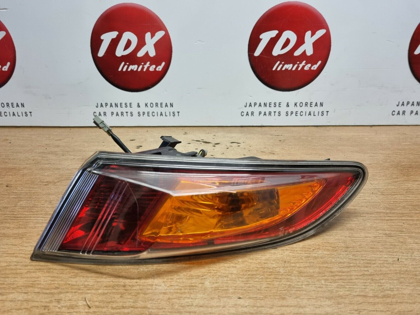 HONDA CIVIC MK8 2005-2009 PRE-FACELIFT DRIVERS SIDE REAR OUTER BODY BRAKE LIGHT