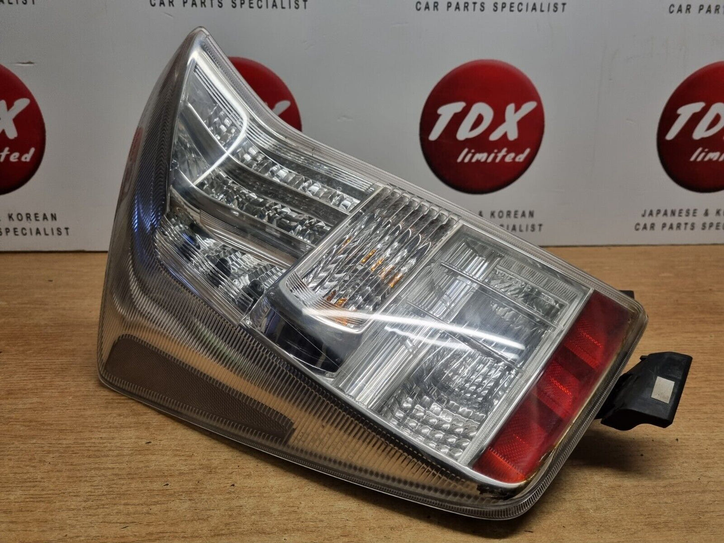 TOYOTA PRIUS MK3 2009-2012 PRE-FACELIFT PASSENGERS REAR OUTER LED BRAKE LIGHT