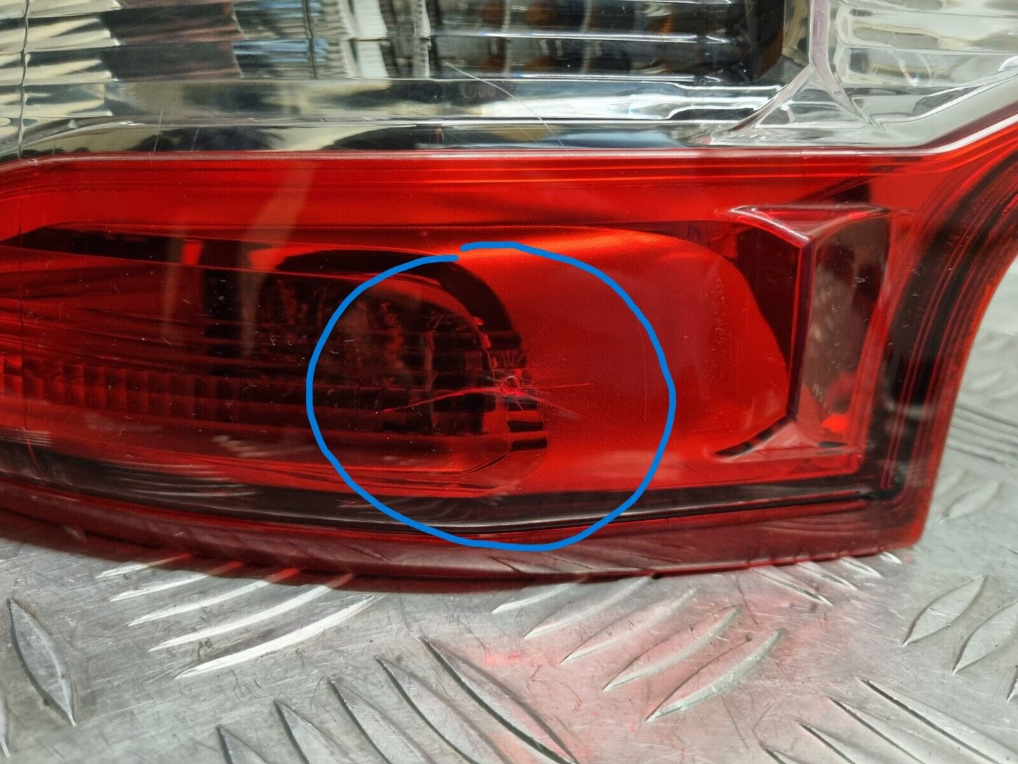 NISSAN QASHQAI J11 2014-2017 PRE-FACELIFT DRIVERS SIDE REAR BODY LED BRAKE LIGHT