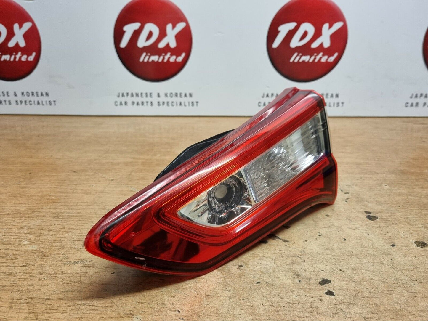 TOYOTA YARIS MK3 2017-2020 FACELIFT DRIVERS SIDE REAR INNER LED TAILGATE LIGHT