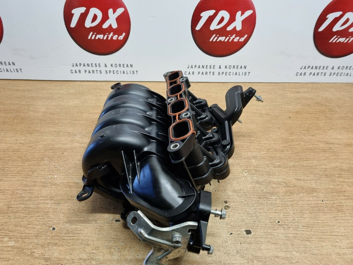 TOYOTA YARIS MK3 1.5 PETROL VVT-I GENUINE INTAKE MANIFOLD + SENSOR 2017-2019