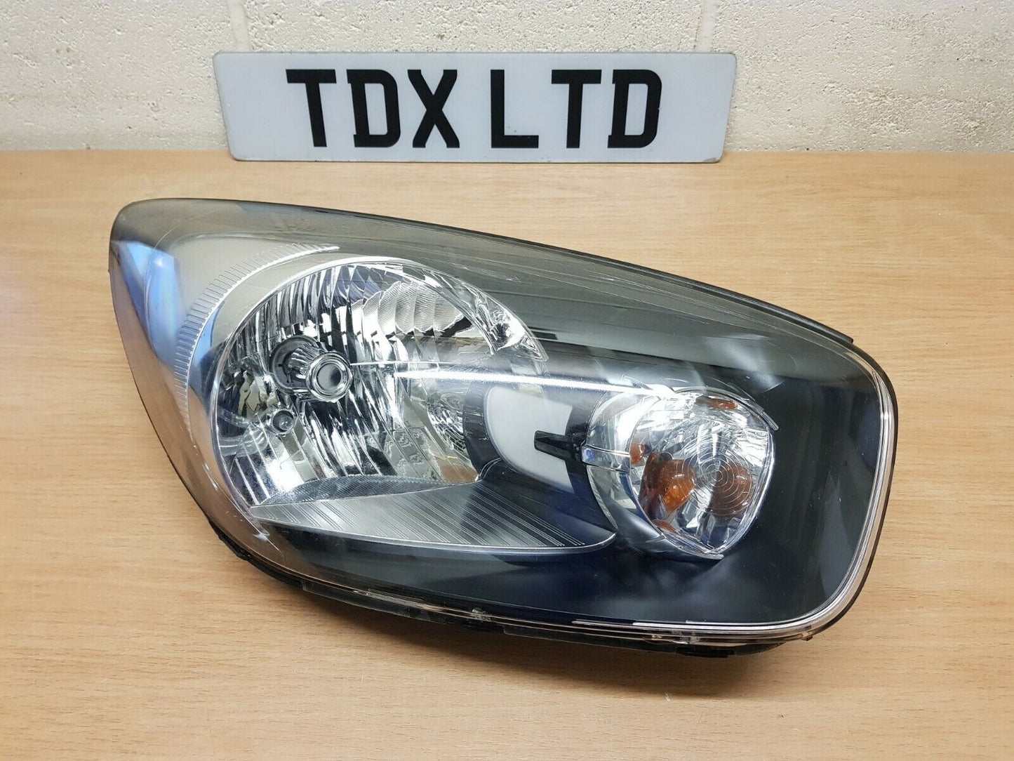 Kia Picanto Genuine Driver Side Headlight 2012 2013 2014 2015