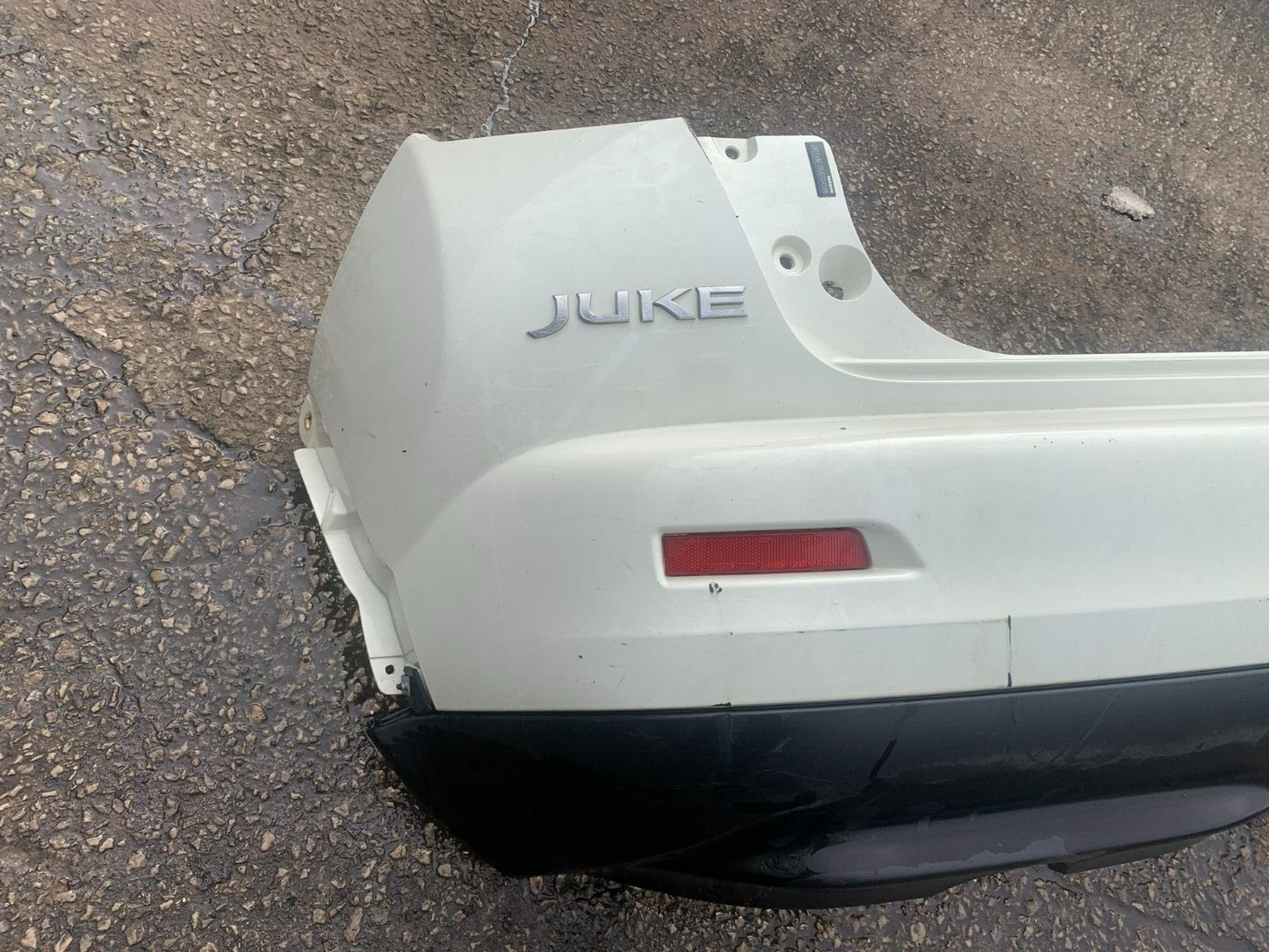 NISSAN JUKE F15 2010-2014 PRE-FACELIFT GENUINE REAR BUMPER WHITE