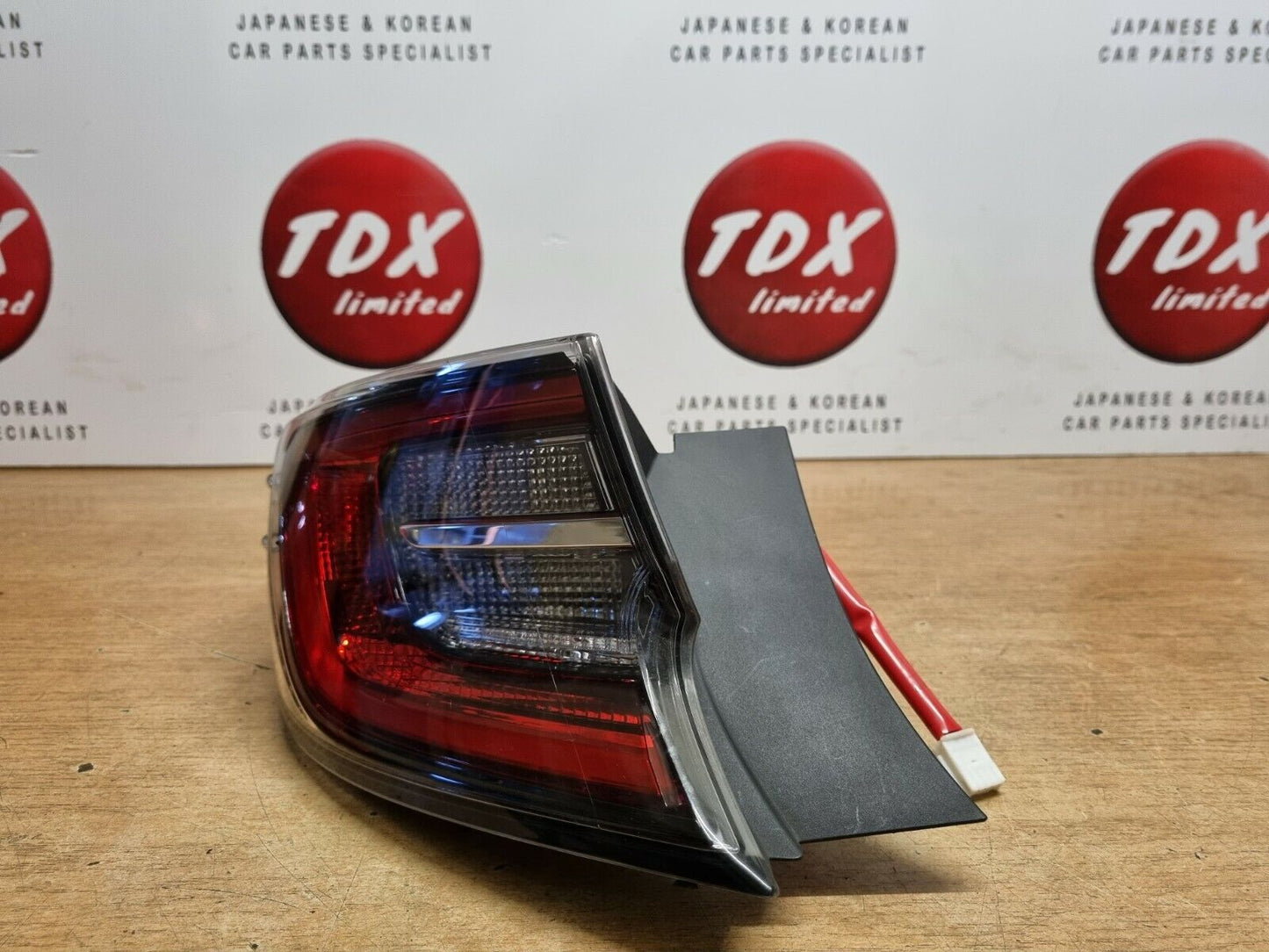 TOYOTA COROLLA HATCHBACK 2019-2021 MK12 HYBRID PASSENGERS REAR LED BRAKE LIGHT