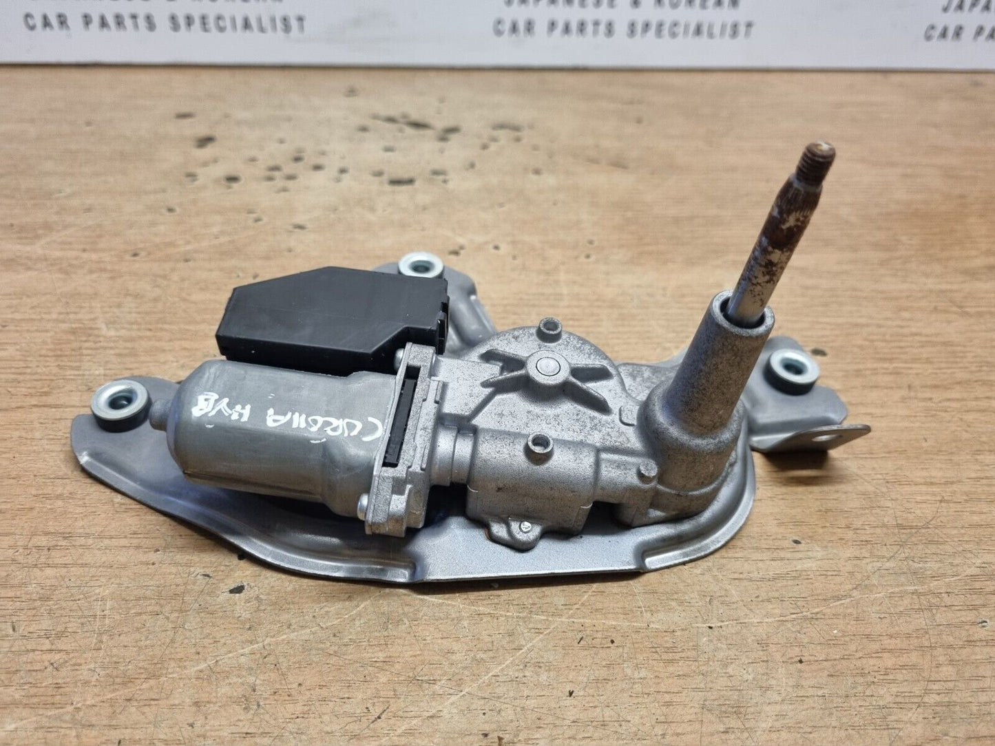 TOYOTA COROLLA ESTATE 2019-2022 GENUINE WINDSCREEN REAR WIPER MOTOR 85130-02070