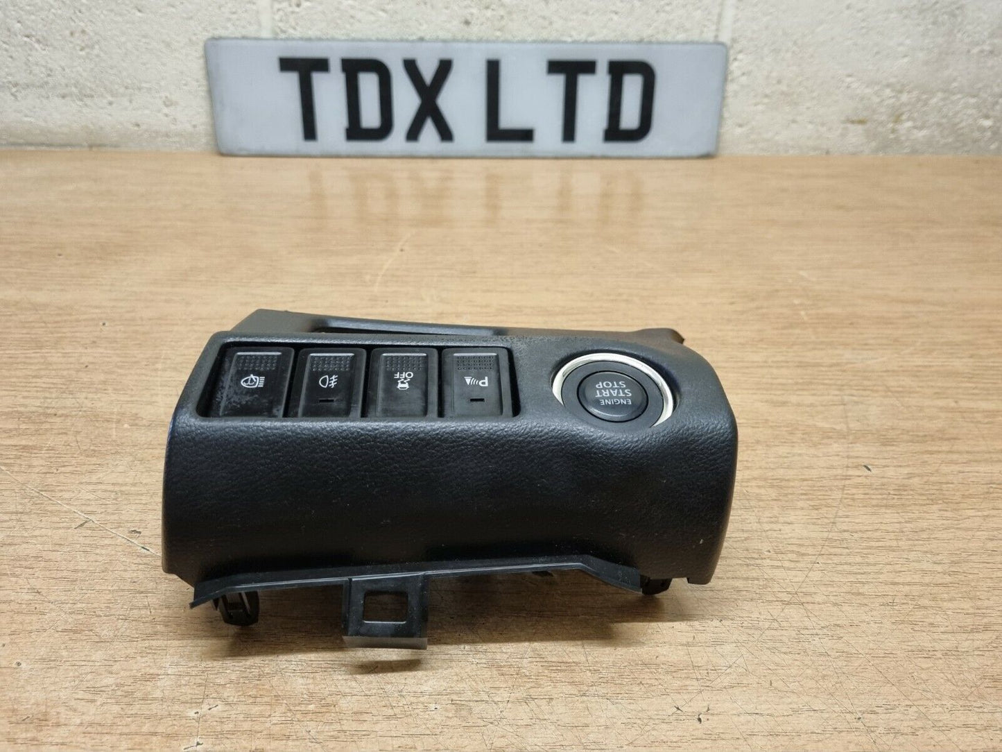 Suzuki SX4 S-Cross Dash Cubby Engine Start Stop Traction Switches 2013-2016