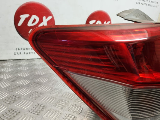 TOYOTA YARIS 2012-2015 MK3 PRE-FACELIFT GENUINE PASSENGERS REAR BODY BRAKE LIGHT