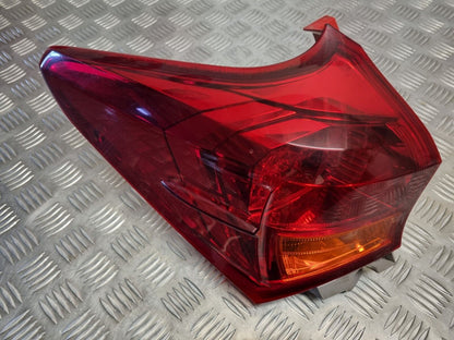 TOYOTA AURIS ESTATE 2012-2015 MK2 PREFACELIFT GENUINE PASSENGERS REAR BODY LIGHT