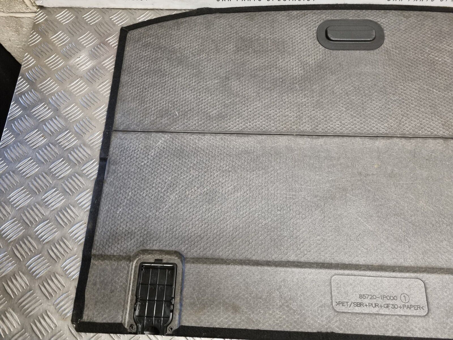 KIA VENGA 2010-2018 GENUINE REAR BOOT CARPET FALSE FLOOR COVER DECK 85720-1P000