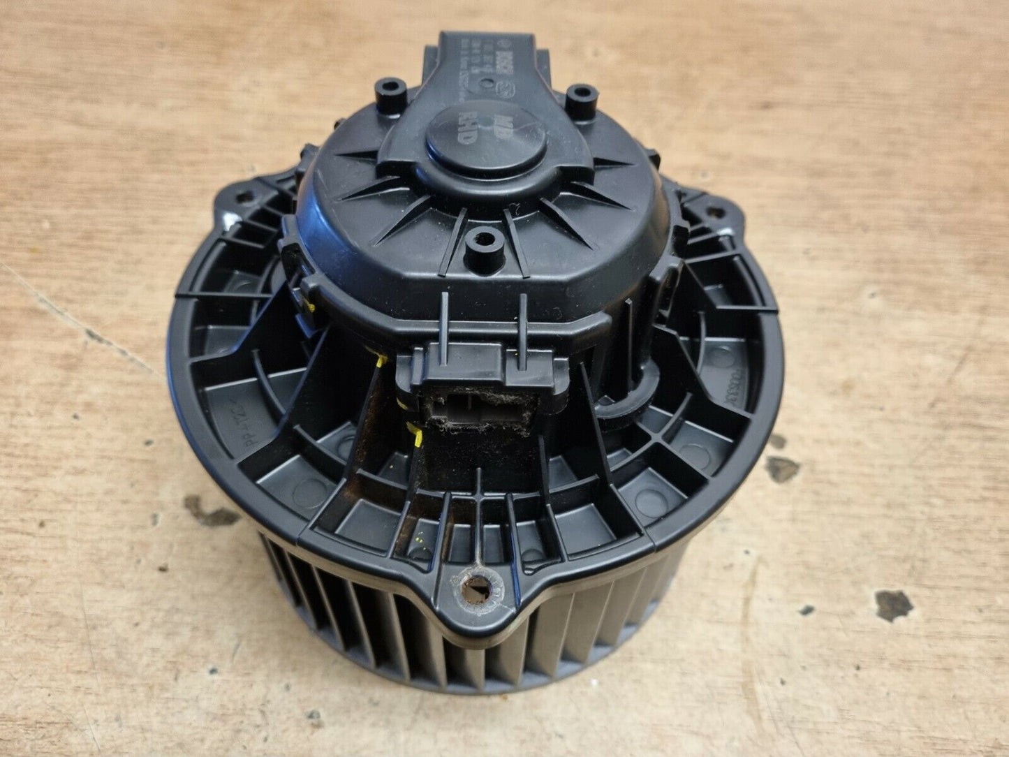 KIA CEED JD MK2 2012-2018 GENUINE HEATER BLOWER MOTOR FAN RHD F00S3B2476