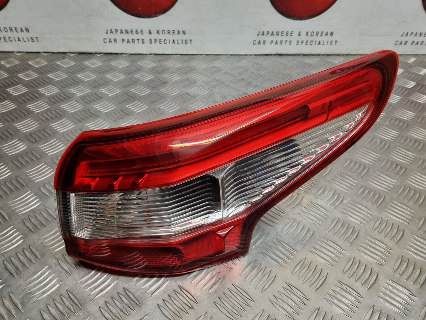 NISSAN QASHQAI J11 2014-2017 PRE-FACELIFT DRIVERS SIDE REAR BODY LED BRAKE LIGHT