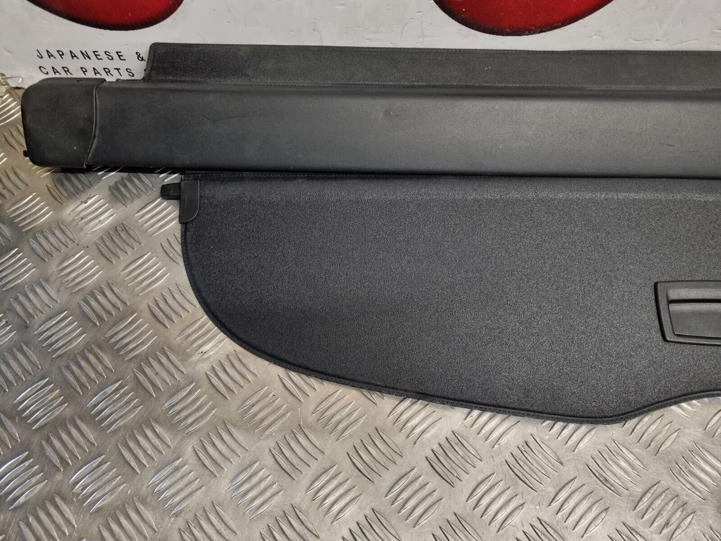 TOYOTA AVENSIS ESTATE T27 2009-2015 GENUINE RETRACTABLE PARCEL SHELF LOAD COVER