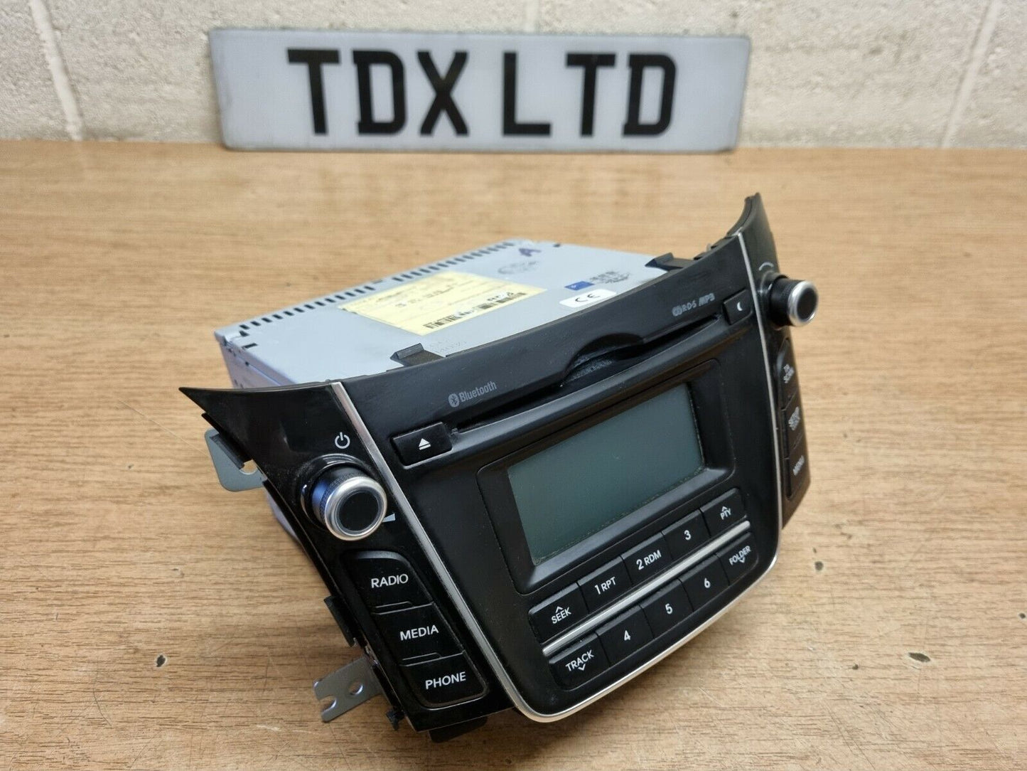 Hyundai I30 Genuine Bluetooth Radio CD Stereo Head Unit 2012-2016 96170-A6210GU