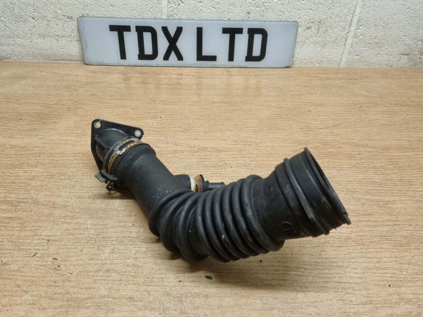 Toyota Auris 1.4 D4D Diesel Genuine Air Supply Pipe Hose 2012-2018 17880-0N070