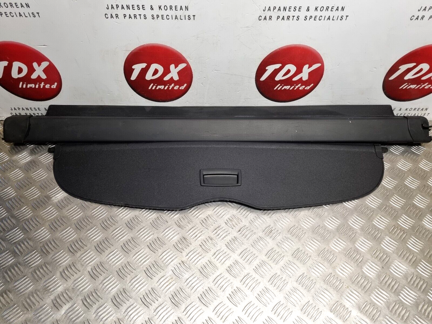 TOYOTA AVENSIS ESTATE T27 2009-2015 GENUINE RETRACTABLE PARCEL SHELF LOAD COVER