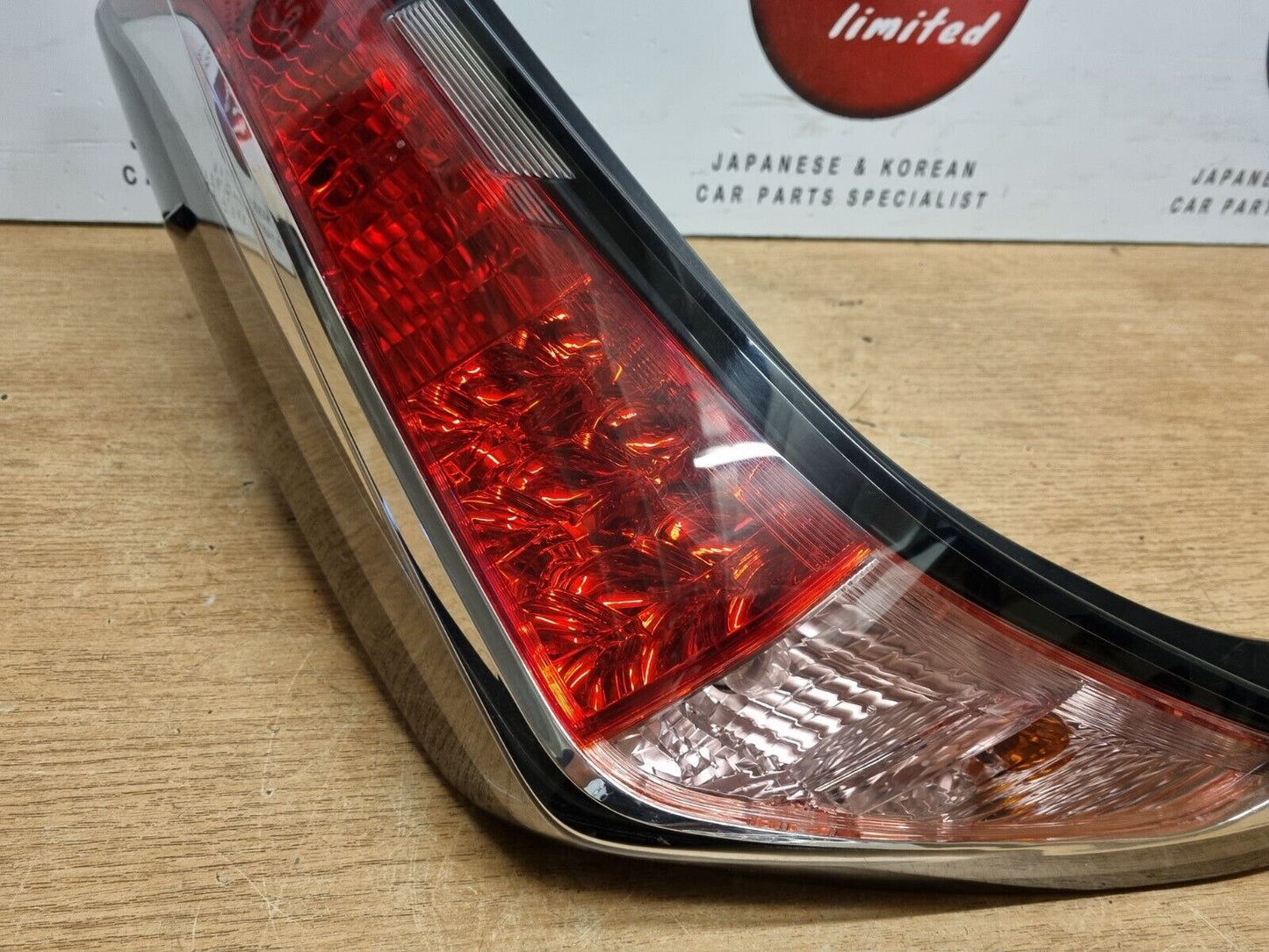 TOYOTA AYGO MK2 2014-2017 PRE-FACELIFT PASSENGERS SIDE REAR OUTER BRAKE LIGHT