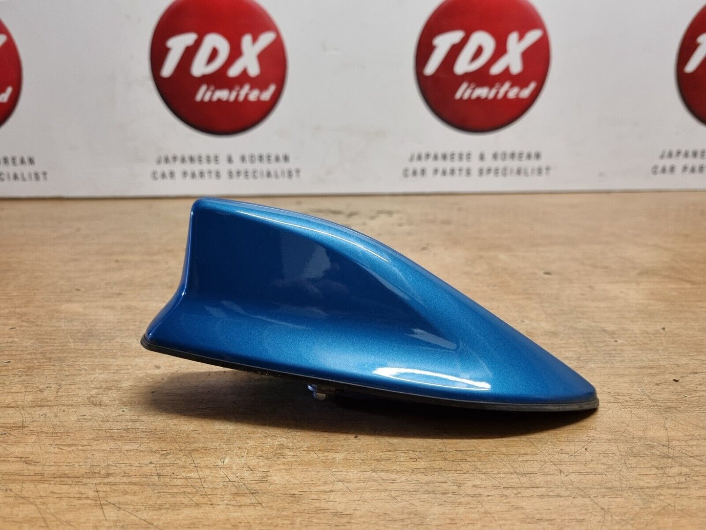 TOYOTA PRIUS MK4 2017-2022 GENUINE ROOF SHRAK FIN ANTENNA BLUE PEARL 791