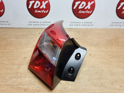 HYUNDAI I30 MK2 2013-2016 GENUINE PASSENGERS REAR OUTER BRAKE LIGHT 92402-A50