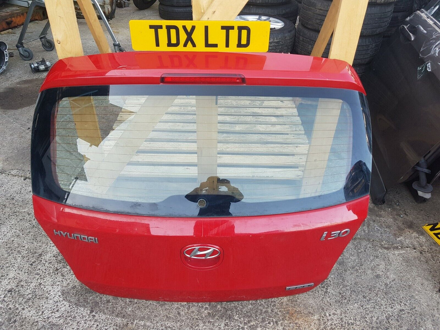 Hyundai I30 (FD) Mk1 5 Door Hatchback Tailgate Shell In Red 2007-2011