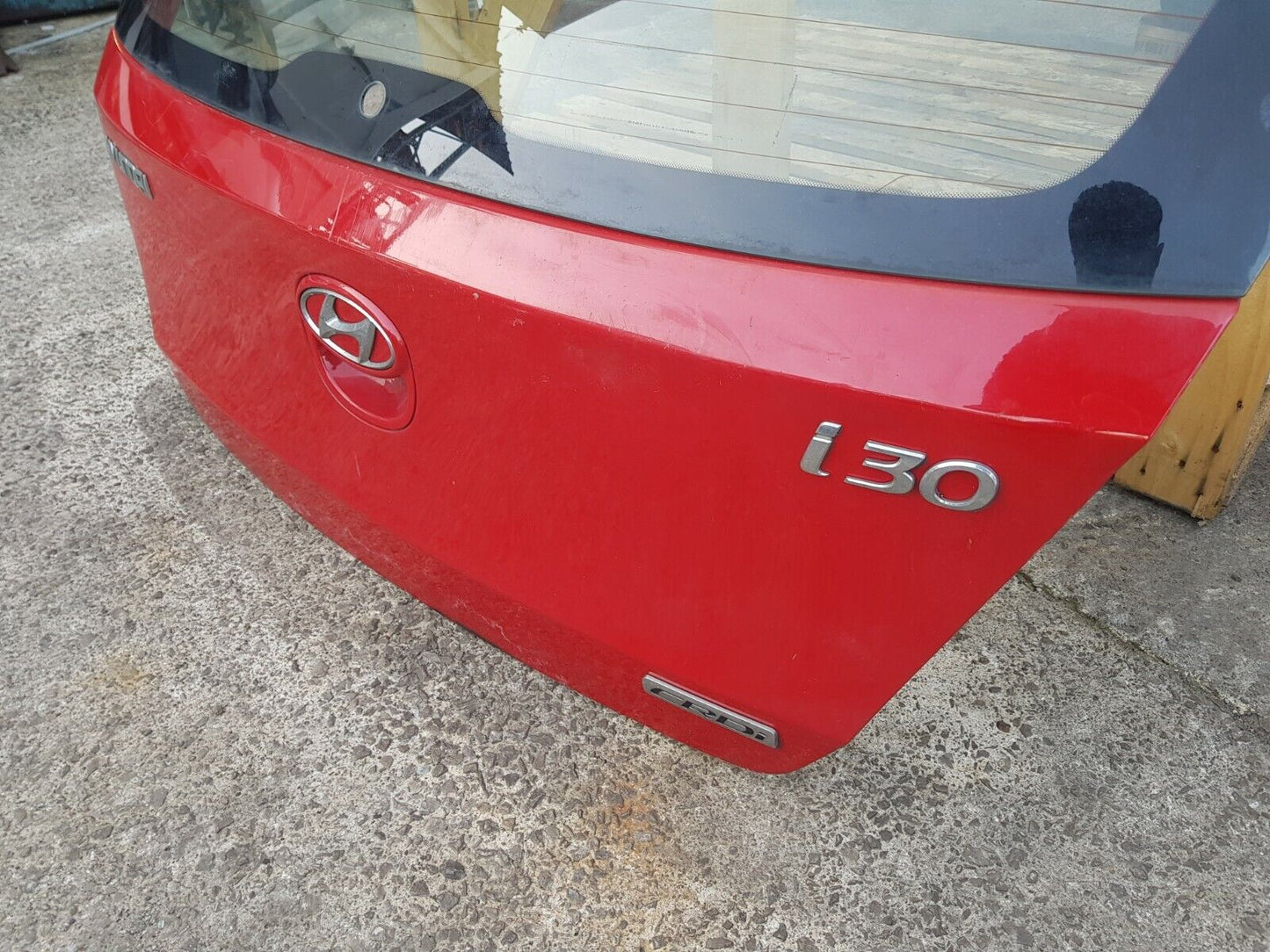 Hyundai I30 (FD) Mk1 5 Door Hatchback Tailgate Shell In Red 2007-2011