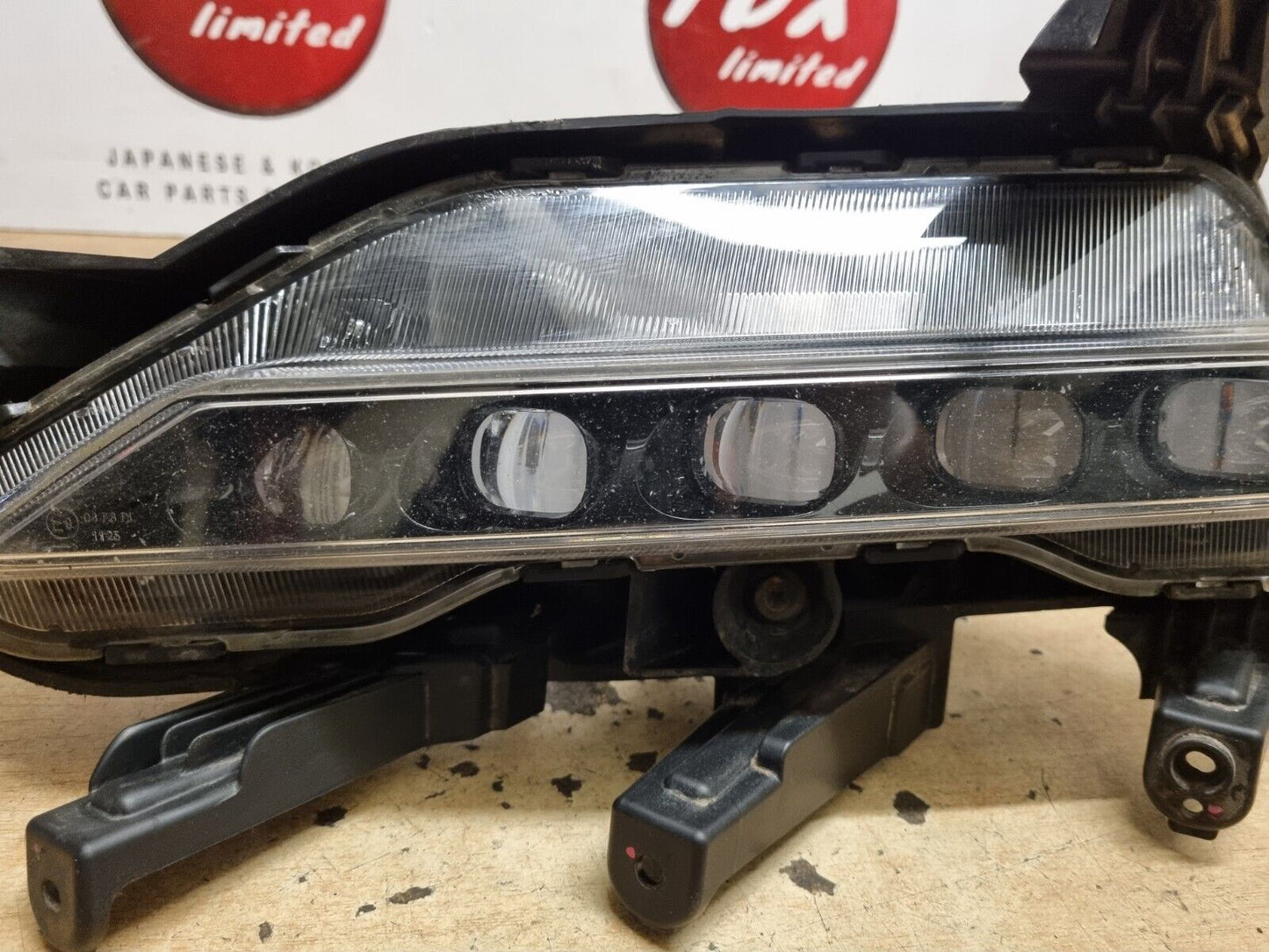 HYUNDAI I40 2015-2019 PASSENGERS FRONT LED DRL DAY TIME RUNNING LIGHT 92201-3Z5