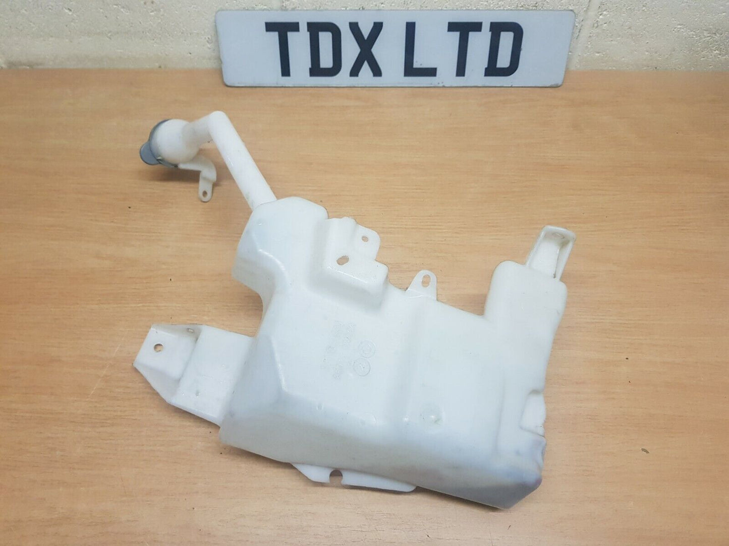 NISSAN QASHQAI J11 MK2 GENUINE WASHER BOTTLE TANK + MOTOR PUMP 2014-2019