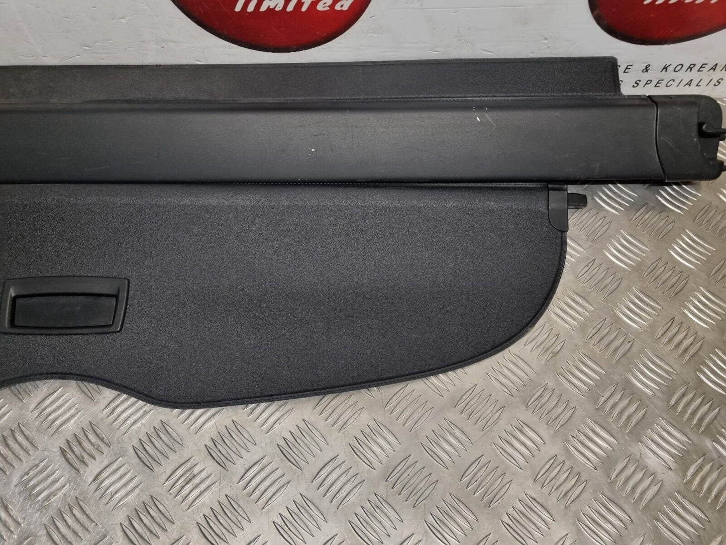 TOYOTA AVENSIS ESTATE T27 2009-2015 GENUINE RETRACTABLE PARCEL SHELF LOAD COVER