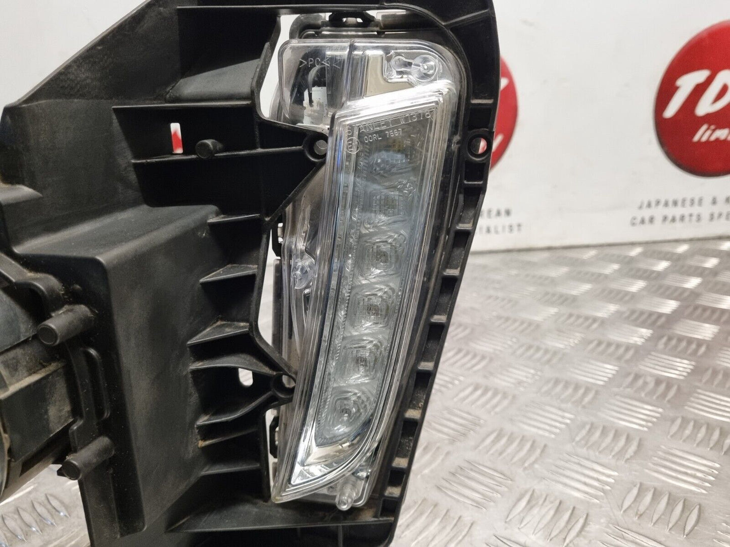 SUZUKI VITARA (LY) 2015-2019 GENUINE PASSENGERS SIDE FRONT LED DRL + FOG LIGHT