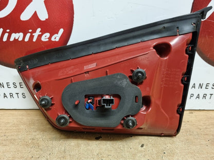 KIA NIRO 2017-2019 PRE-FACELIFT GENUINE PASSENGERS SIDE REAR LED TAILGATE LIGHT